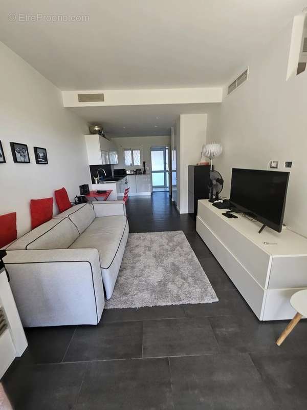 Appartement à VILLENEUVE-LOUBET