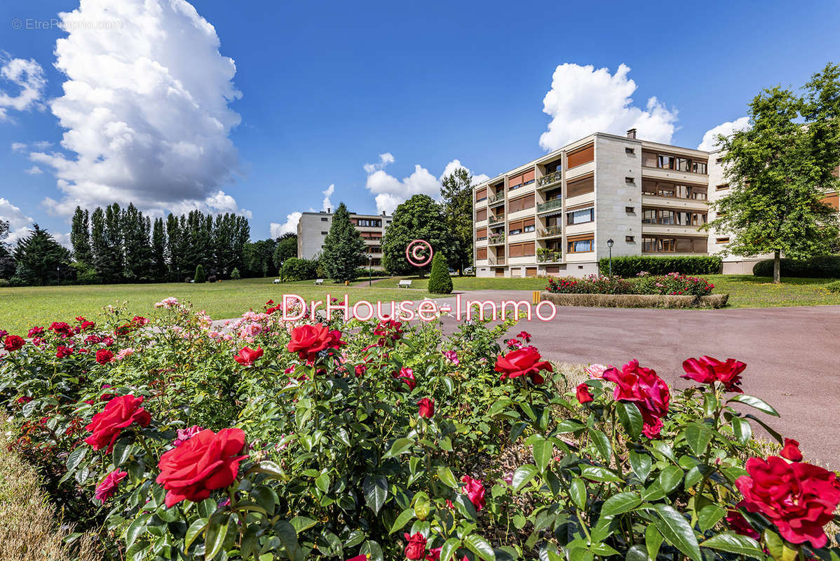 Appartement à NOISY-LE-ROI