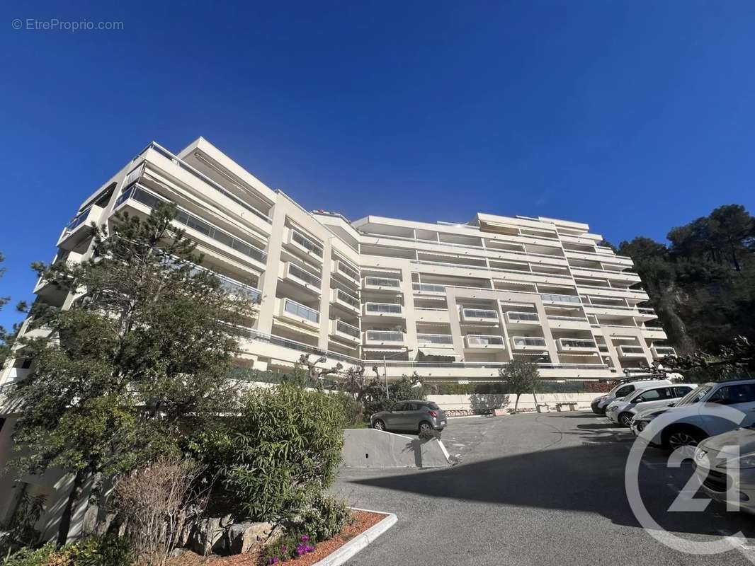 Appartement à MOUGINS