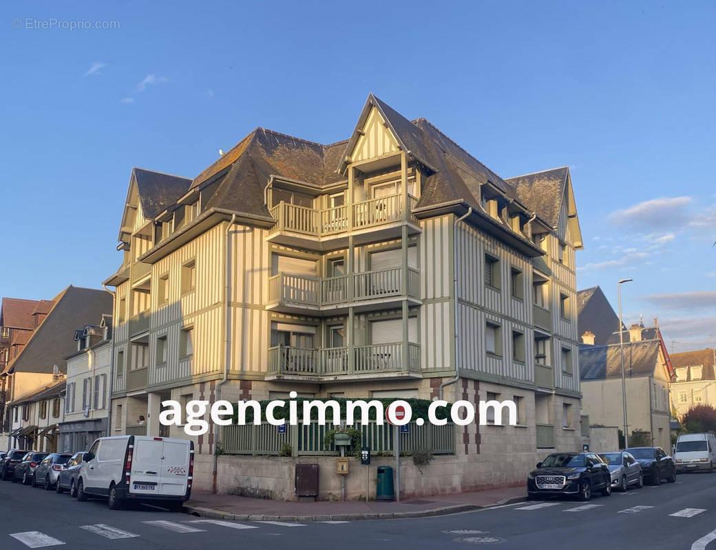 Appartement à DEAUVILLE