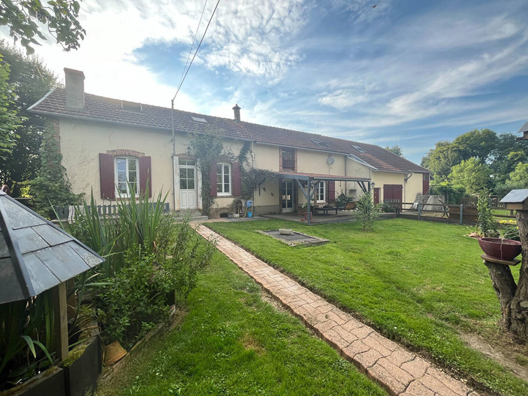 Maison à BLANCAFORT