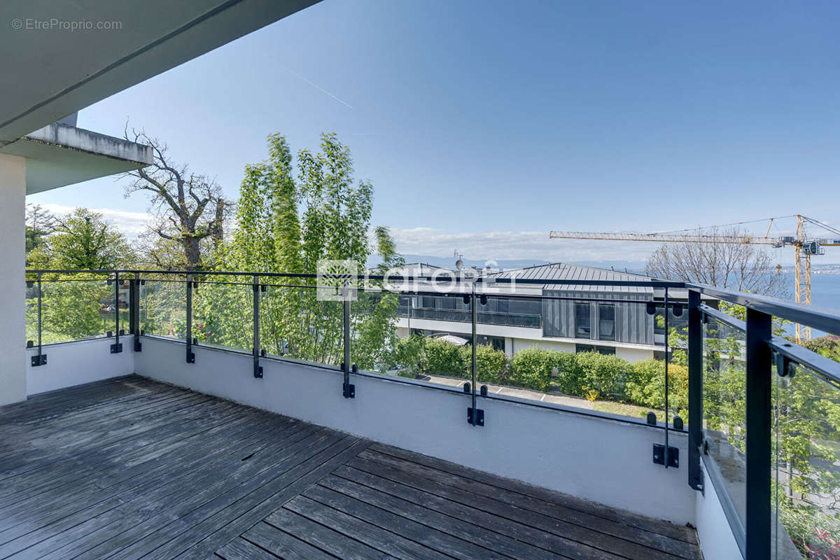 Appartement à EVIAN-LES-BAINS