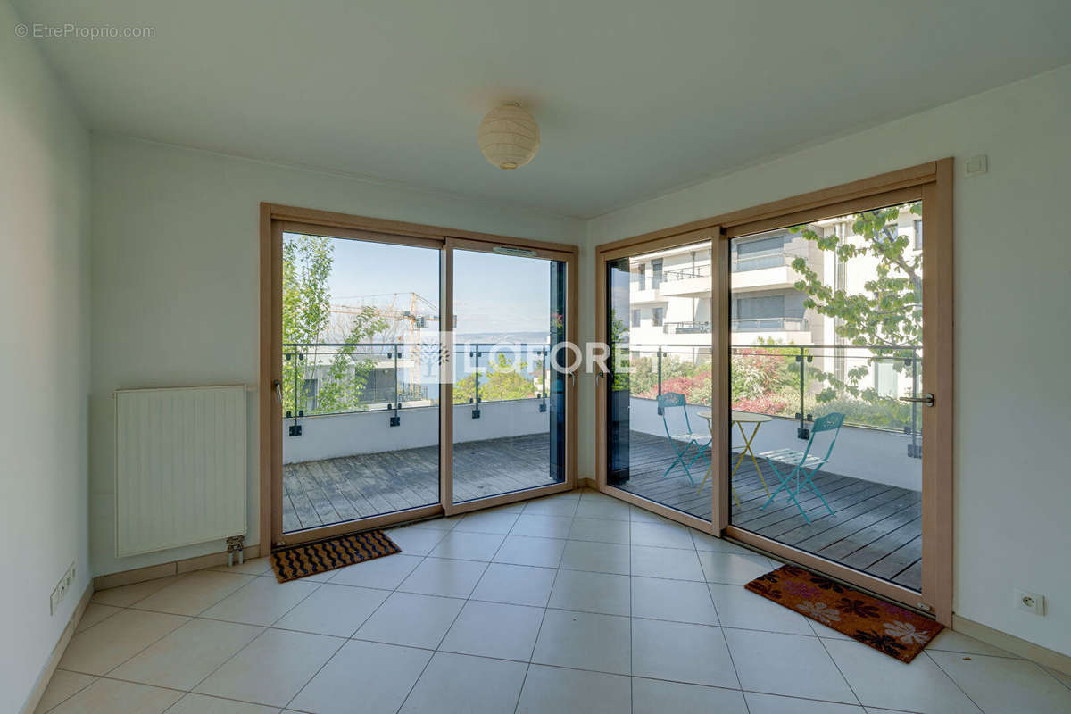 Appartement à EVIAN-LES-BAINS