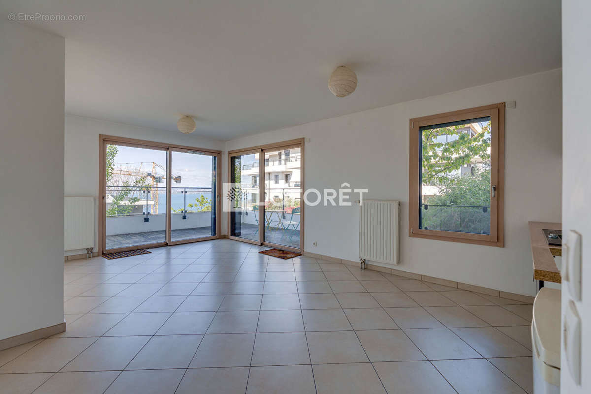 Appartement à EVIAN-LES-BAINS