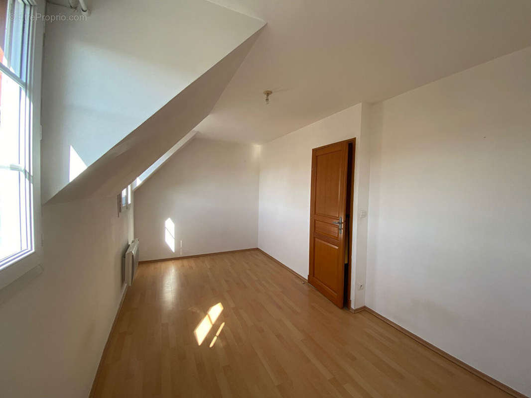 Appartement à BORNEL