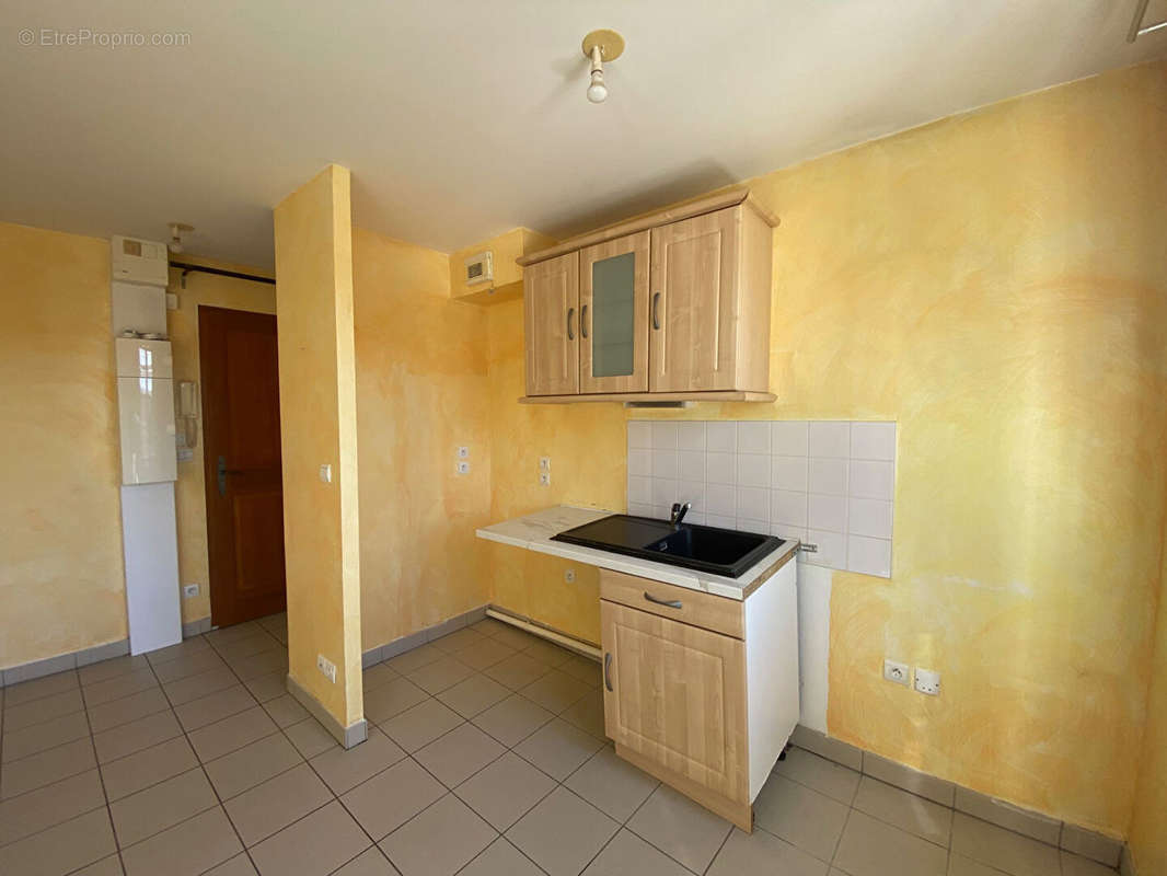 Appartement à BORNEL