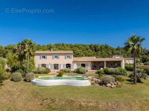 Maison à MOUGINS