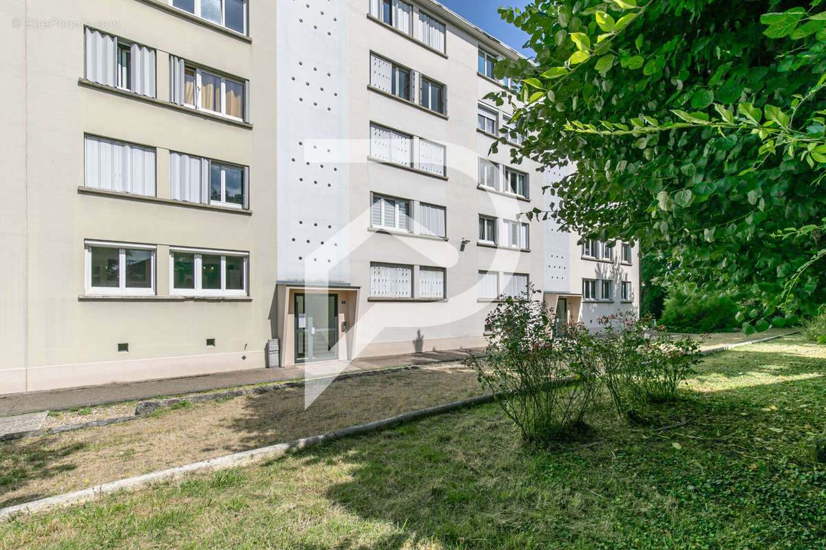 Appartement à CHAMPIGNY-SUR-MARNE