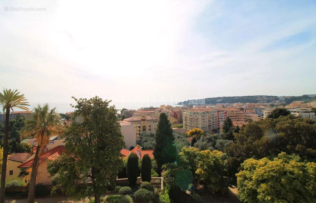 Appartement à MENTON