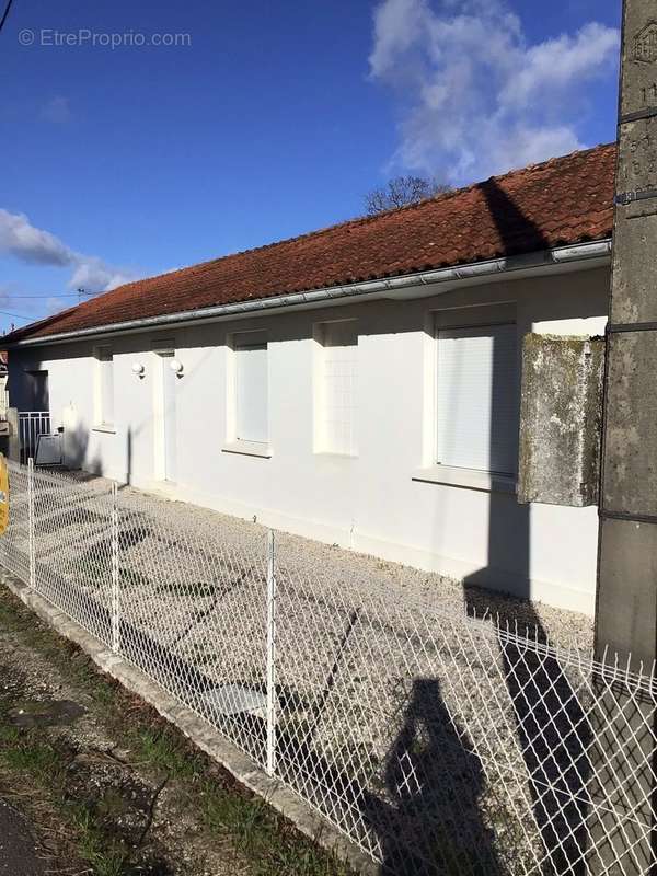 FACADE EN LONGUEUR - Maison à LE VERDON-SUR-MER