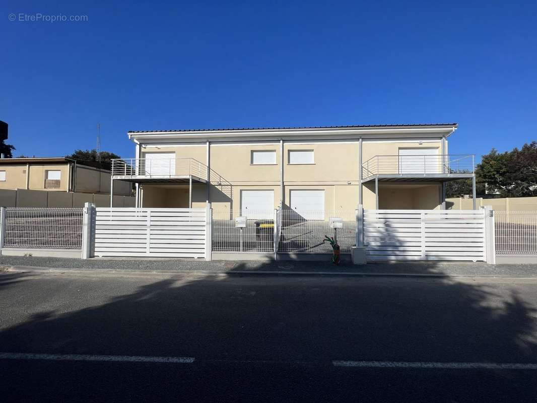 ENSEMBLE DES DEUX MAISONS - Maison à LE VERDON-SUR-MER