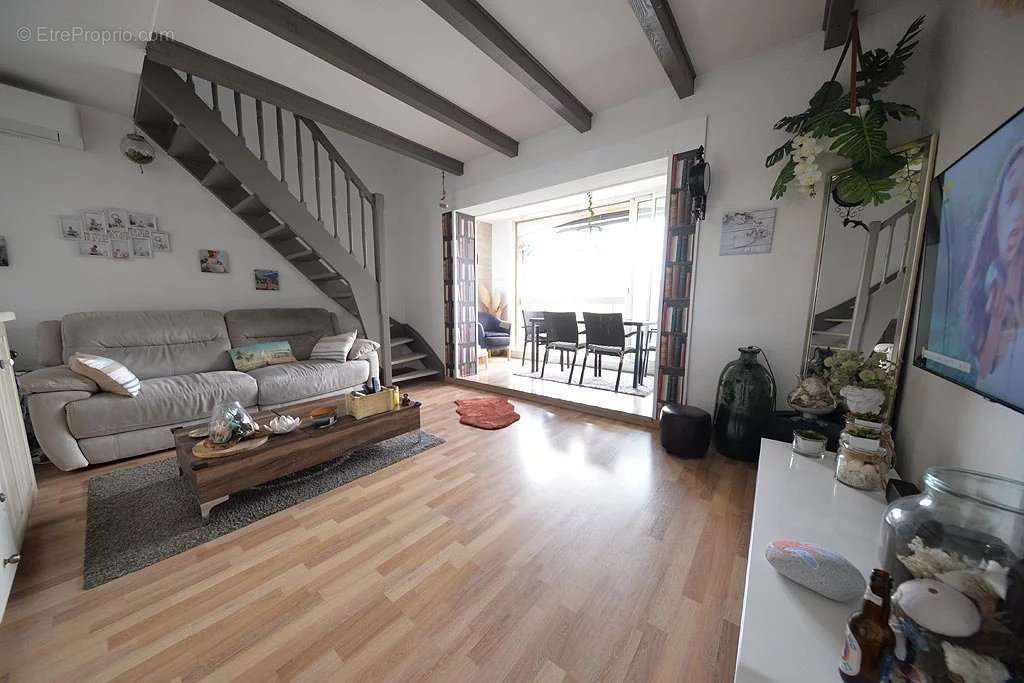 Appartement à FREJUS