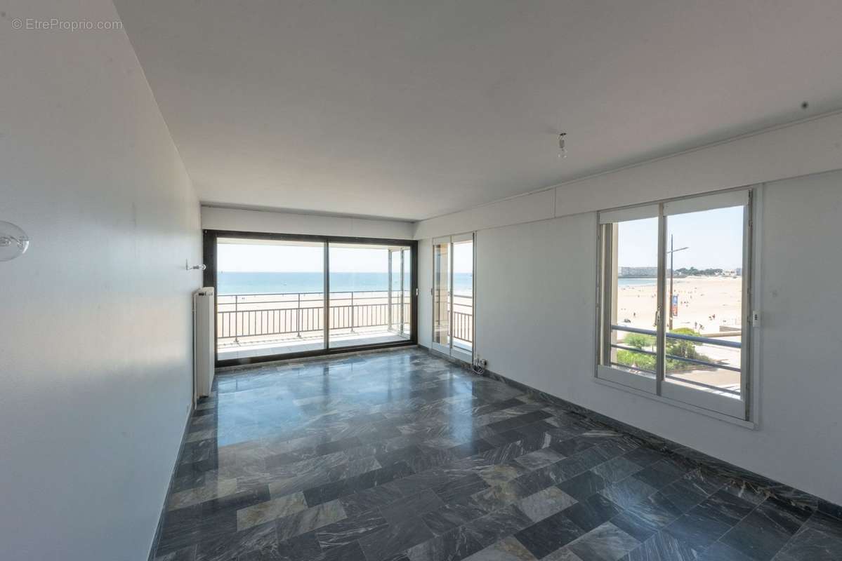 Pièce à vivre - Appartement à LES SABLES-D&#039;OLONNE