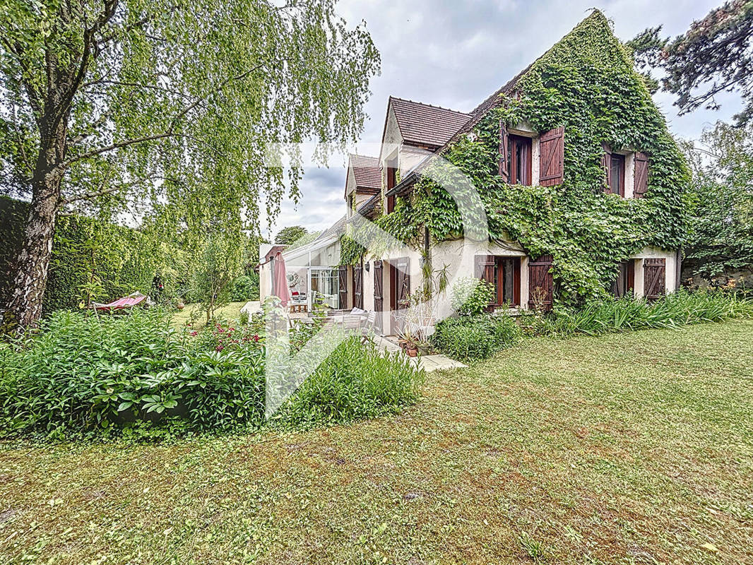 Maison à CHENNEVIERES-SUR-MARNE