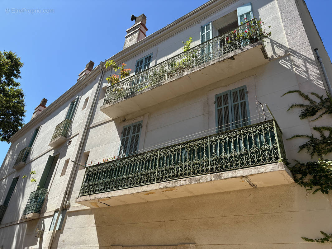 Appartement à SAINT-CYR-SUR-MER