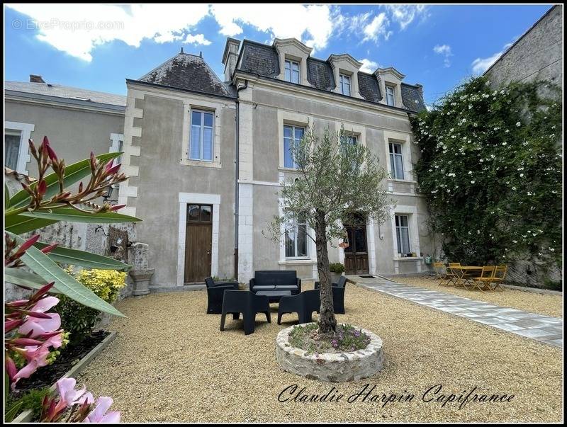 Maison à PARTHENAY