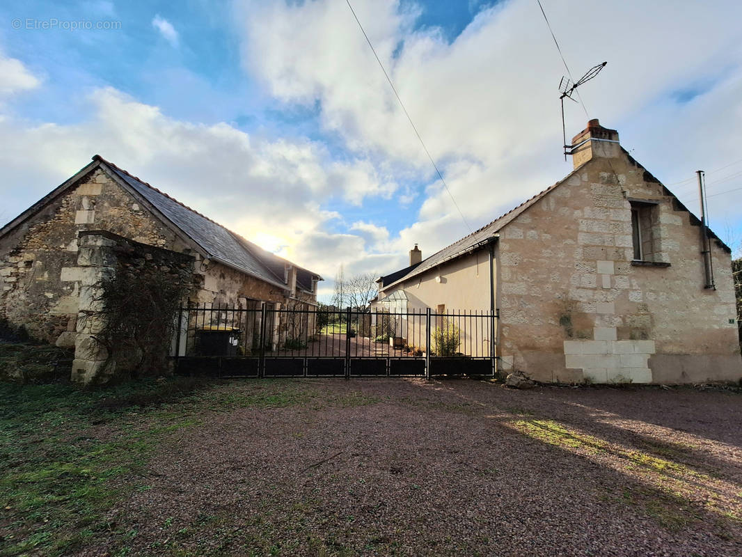 Maison à LA BREILLE-LES-PINS