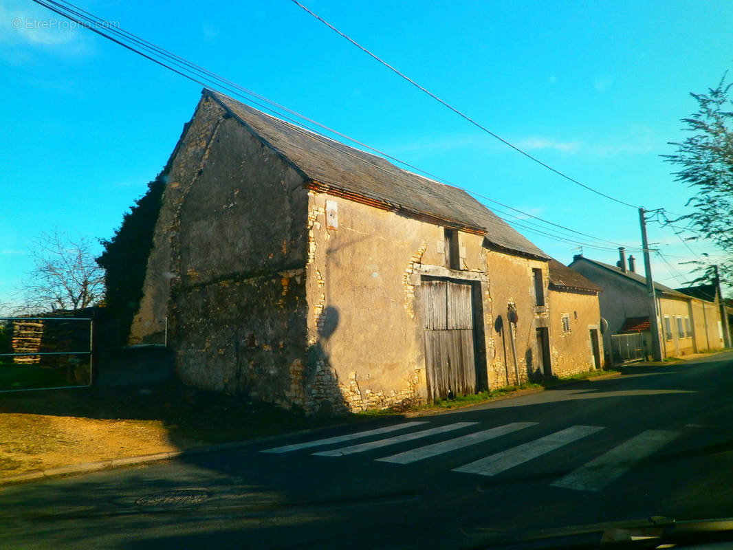 Maison à LES BORDES