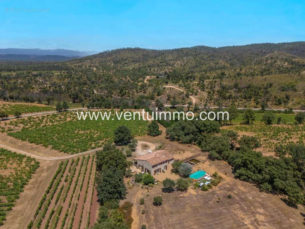 Maison à LA GARDE-FREINET