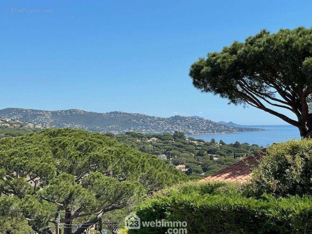 Dans un bel environnement - Maison à SAINTE-MAXIME