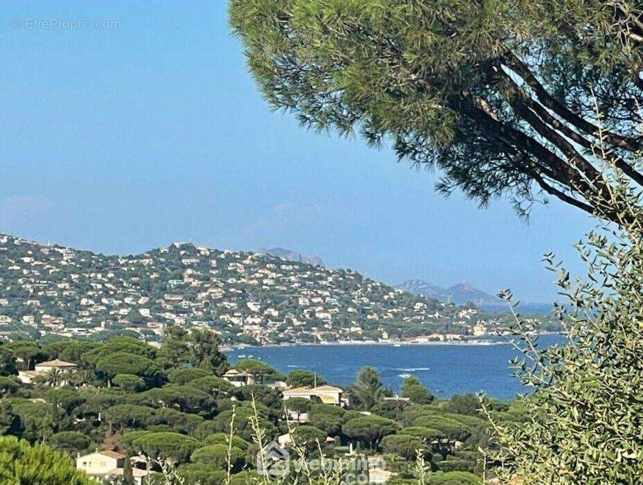 Dans un bel environnement - Maison à SAINTE-MAXIME