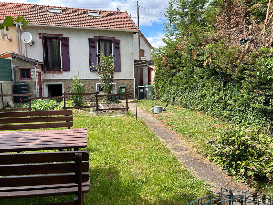 Maison à VILLENEUVE-SAINT-GEORGES