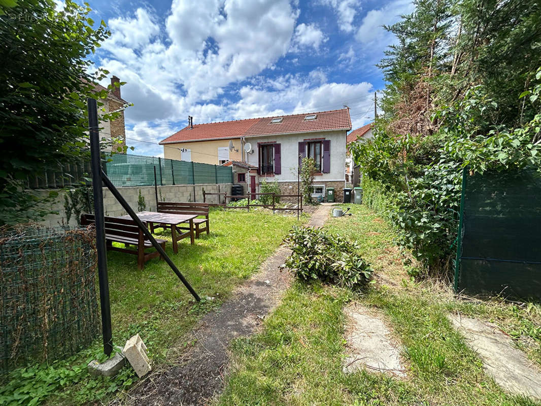 Maison à VILLENEUVE-SAINT-GEORGES