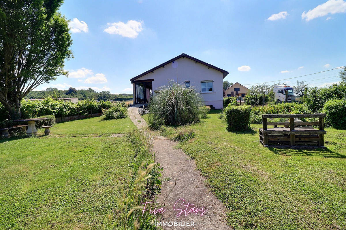 Maison à THIERVILLE-SUR-MEUSE