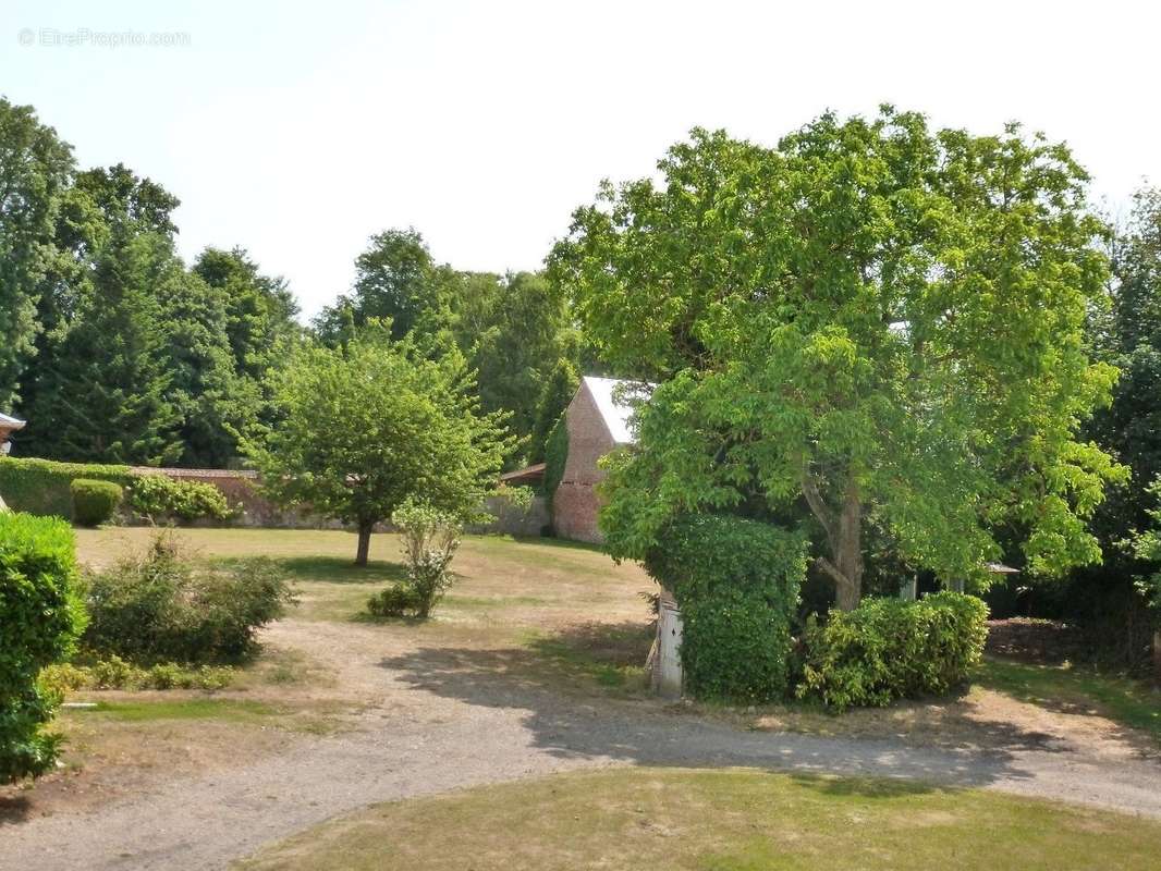 Maison à GRANDVILLIERS