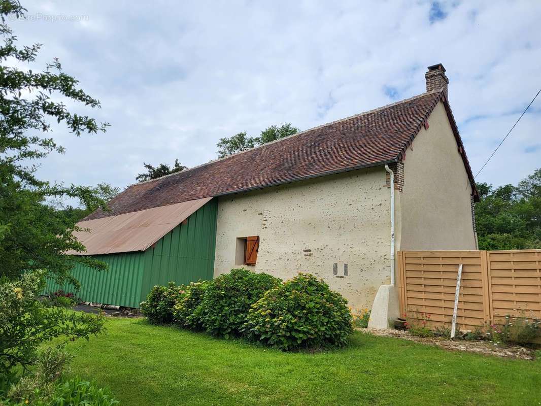 Maison à SARGE-SUR-BRAYE