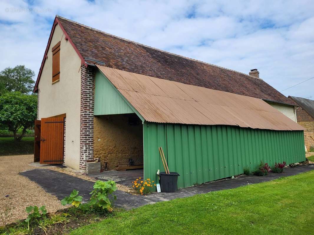 Maison à SARGE-SUR-BRAYE