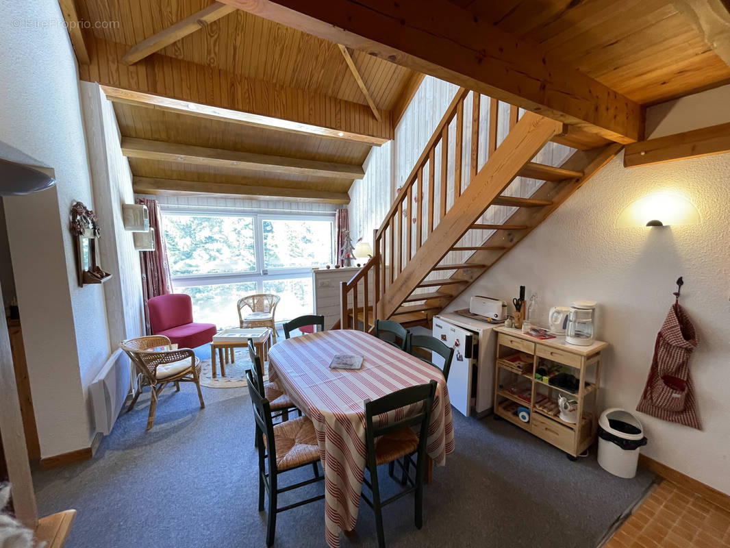 Appartement à LAVEISSIERE