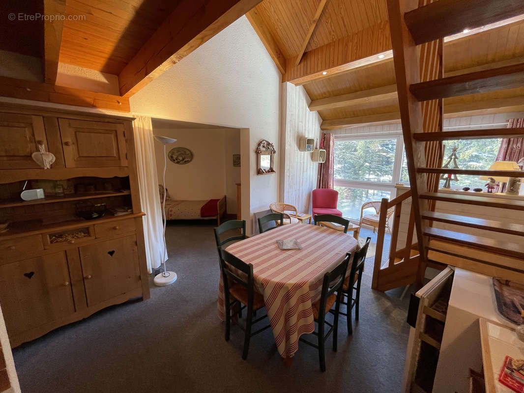 Appartement à LAVEISSIERE