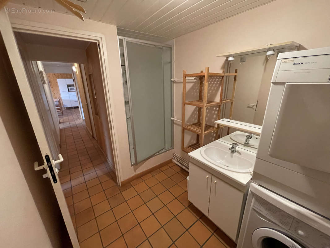 Appartement à LAVEISSIERE