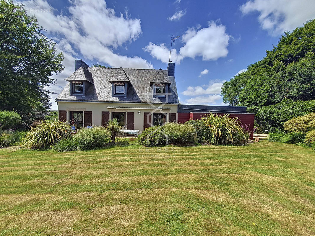 Maison à LANGUIDIC