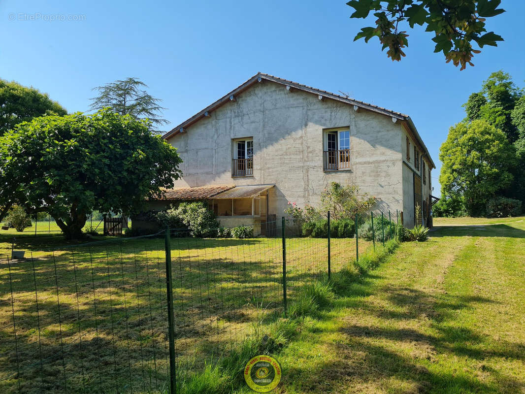 Maison à VILLETON