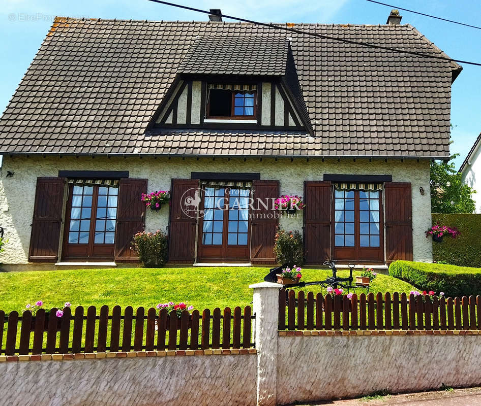 Maison à LA BONNEVILLE-SUR-ITON