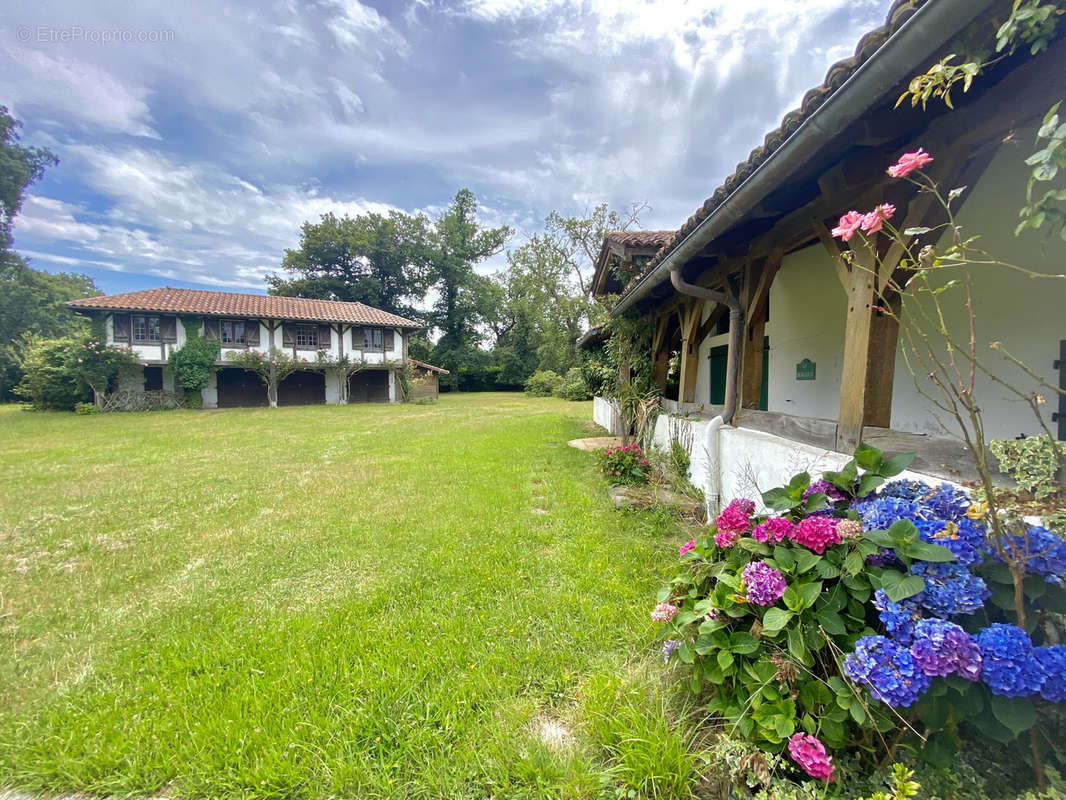 Maison à LEVIGNACQ