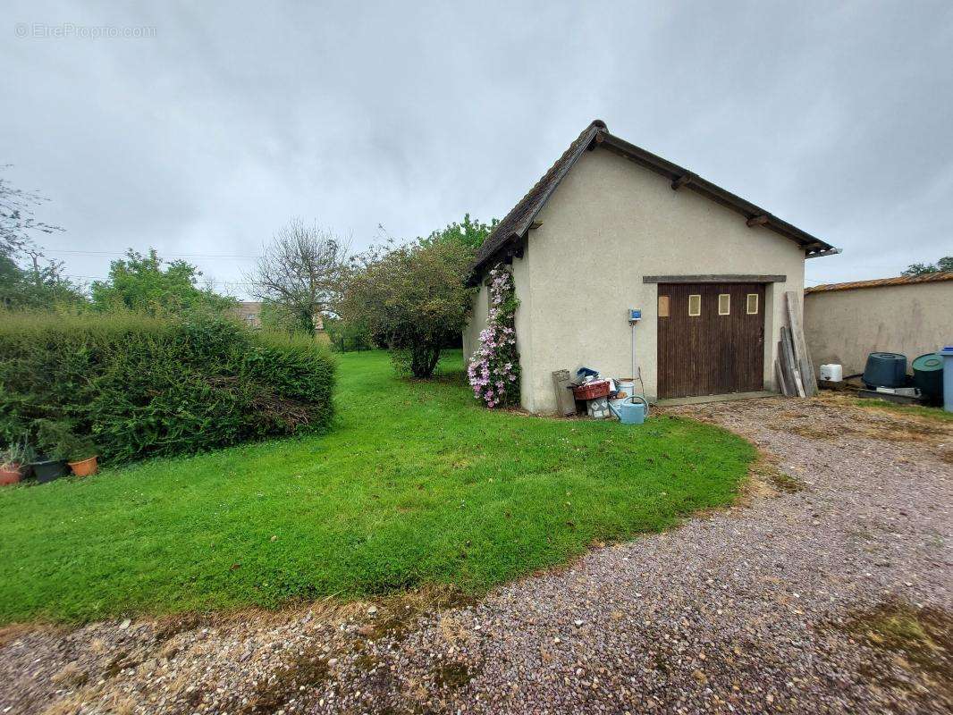 Maison à BRETEUIL