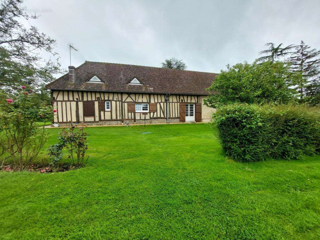 Maison à BRETEUIL