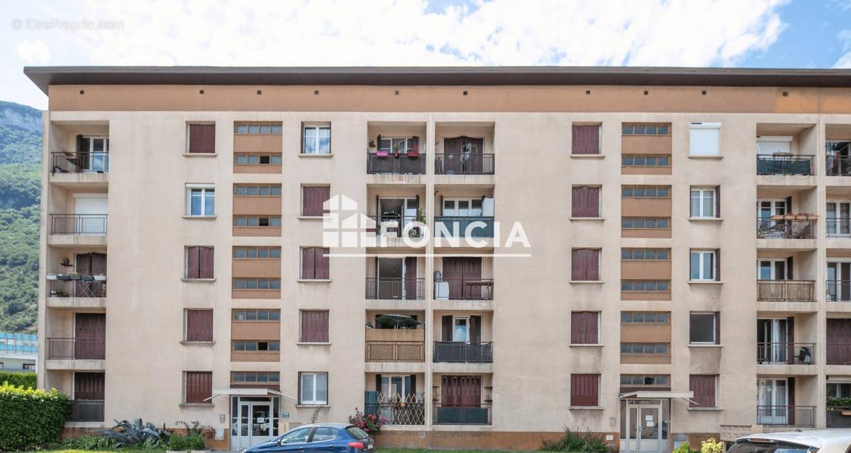 Appartement à SASSENAGE