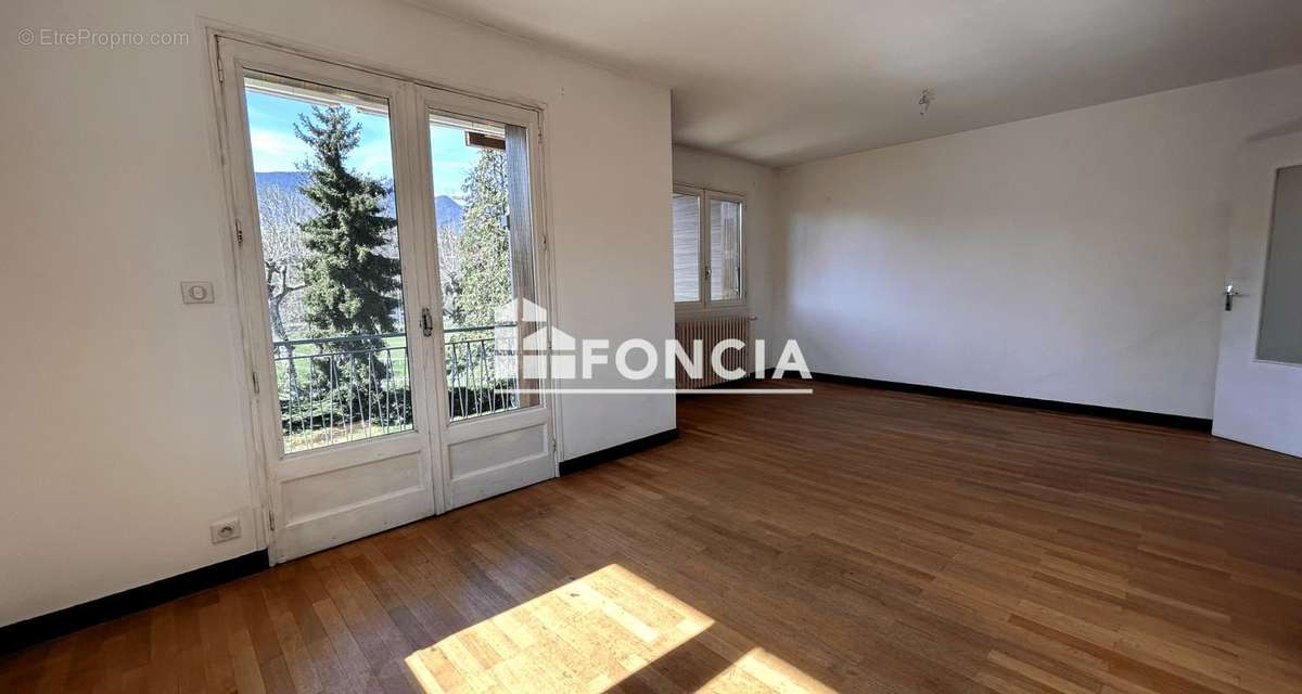 Appartement à AIX-LES-BAINS