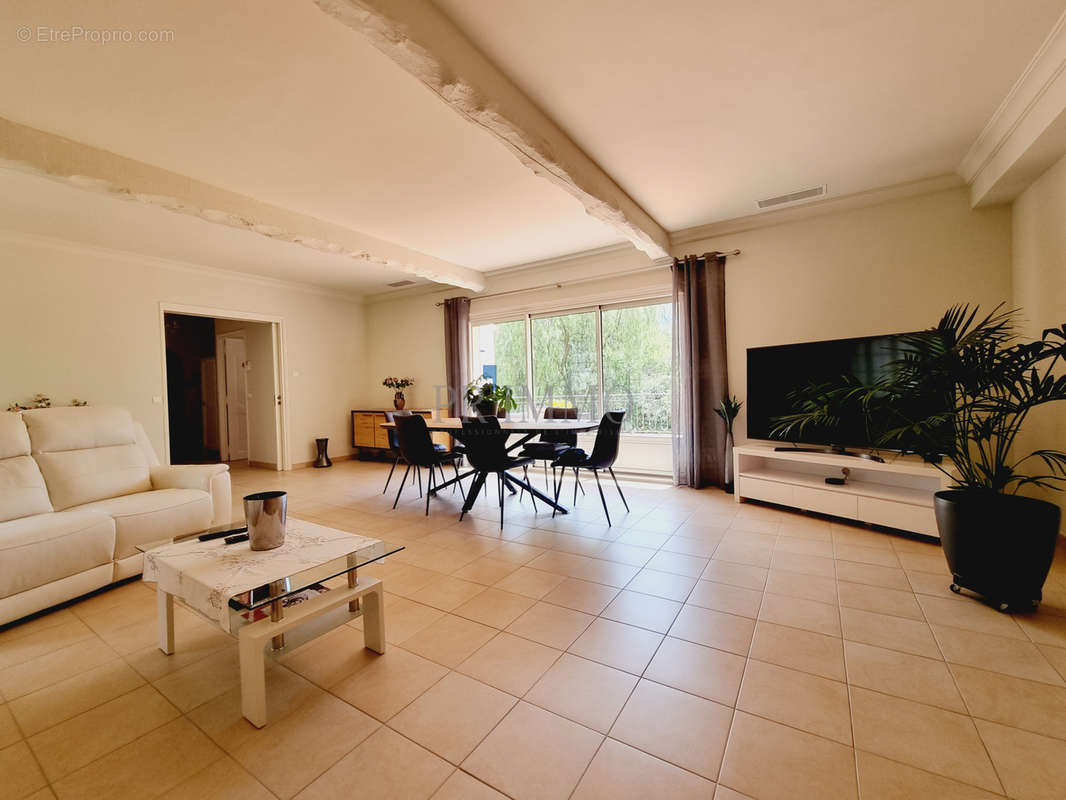 Appartement à SAINT-RAPHAEL