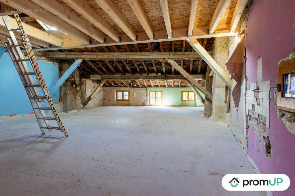 Appartement à VALS-PRES-LE-PUY