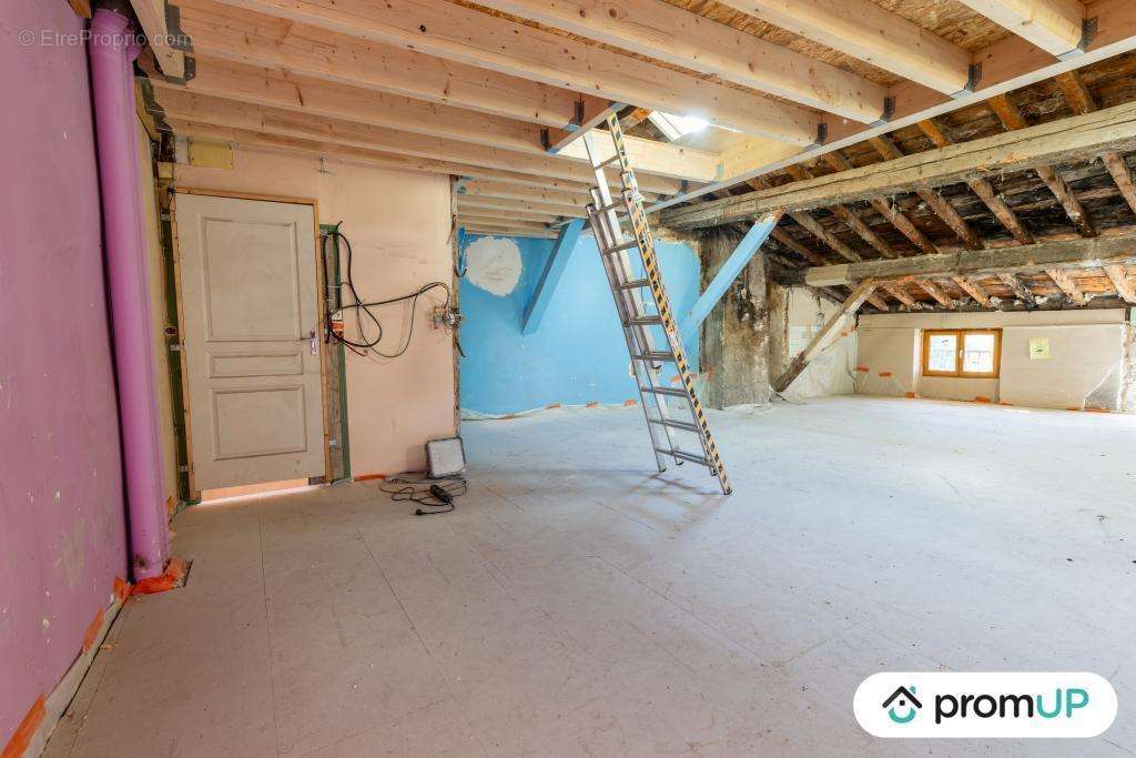 Appartement à VALS-PRES-LE-PUY