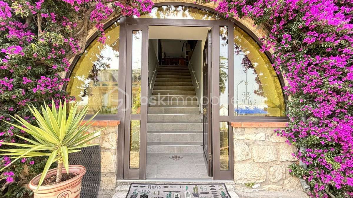 Appartement à VENCE