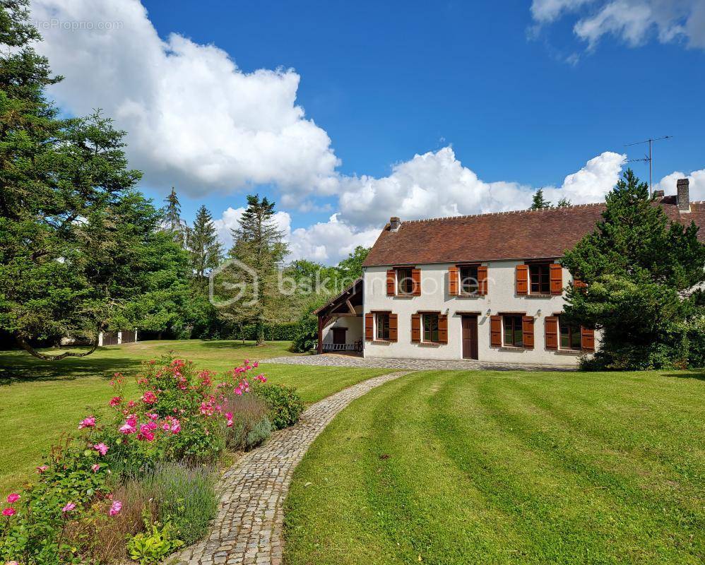 Maison à LA FERTE-GAUCHER