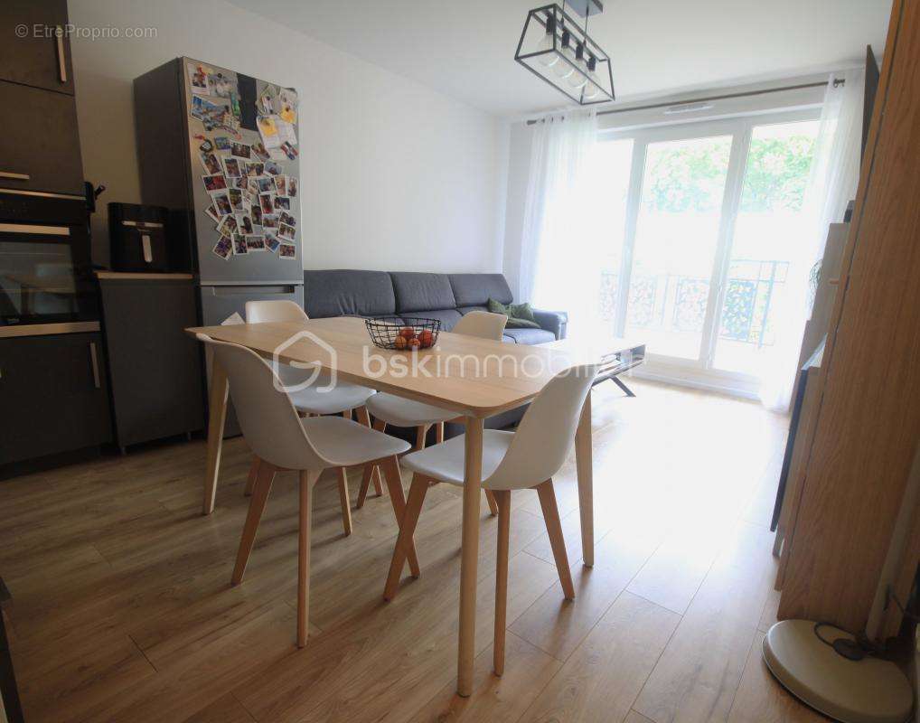 Appartement à SAINT-GERMAIN-LES-ARPAJON