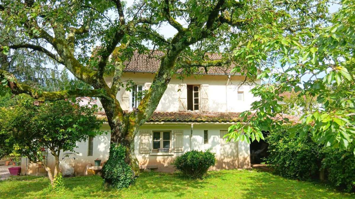 Maison à CAHORS