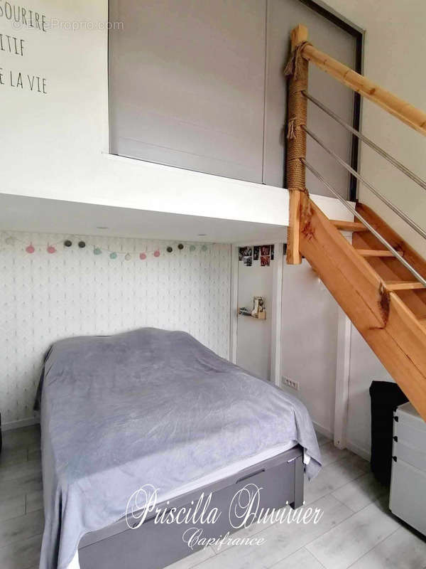 Appartement à MOUY